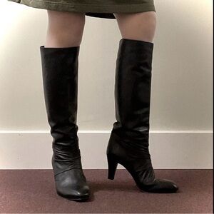• Title
Boutique Mancini Paris Soft Leather Knee High Italy Boots 39.5 9 #7061